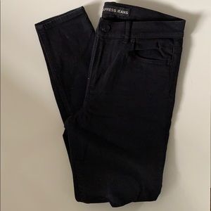 Black distressed skinny jeans